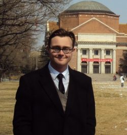 协会第一位青年实习生，Charles John Rowe (BA, BSc, DipLang)，一名24岁奥塔哥大学的毕业生